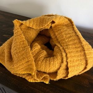 FREE PEOPLE Goldrod Blanket Scarf. OS, Brand New with Tags.